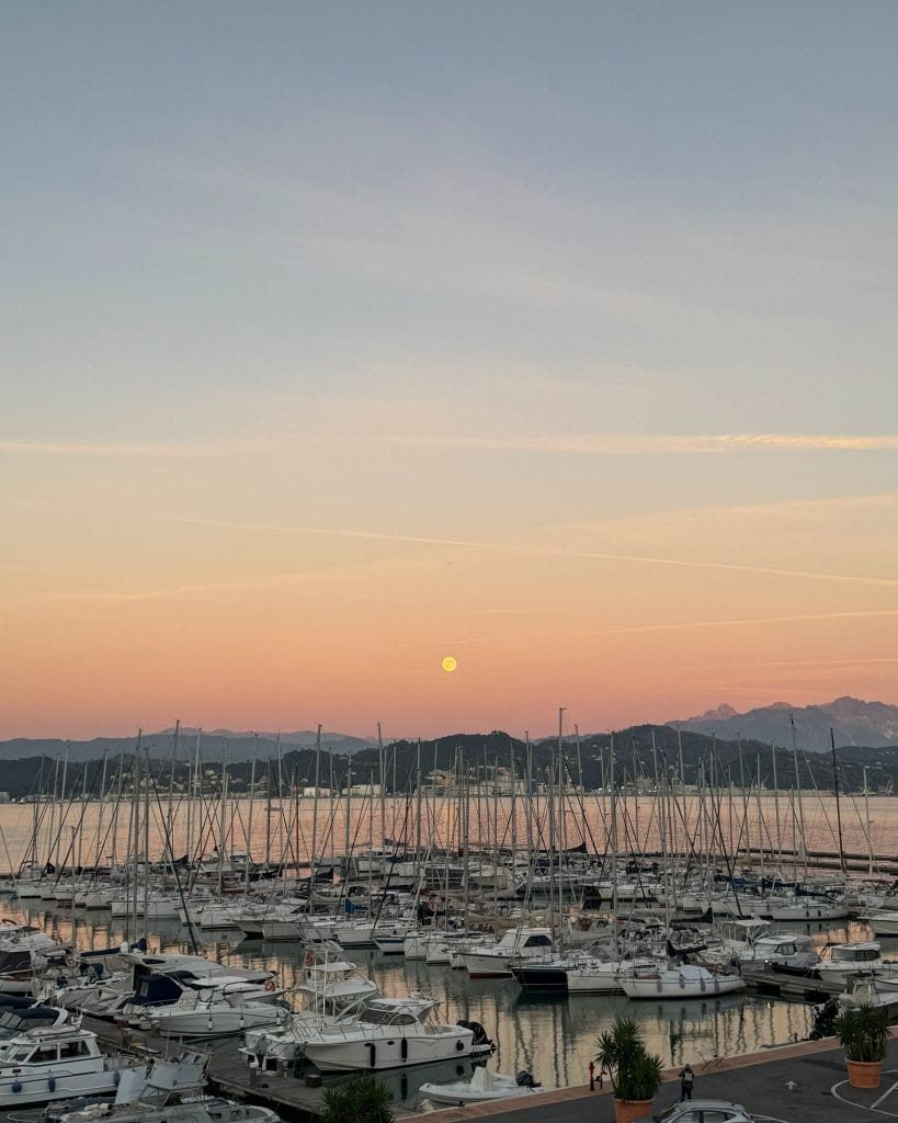 tramonto sulla marina del fezzano